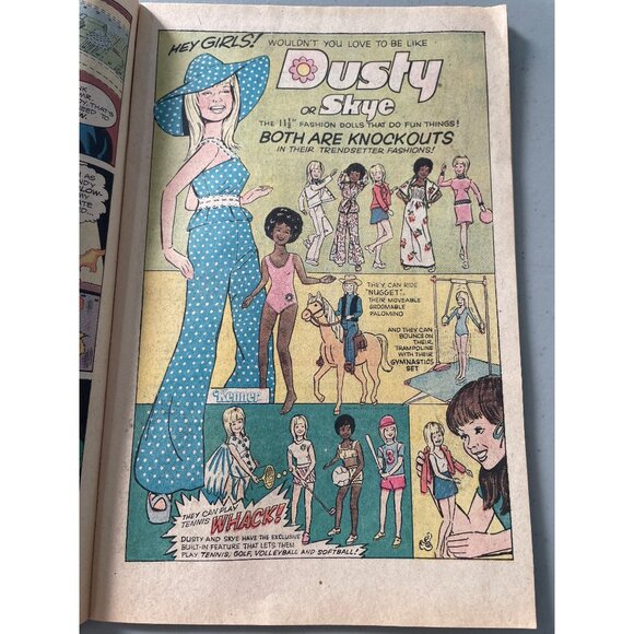 DC Comics #11 February 1976 Code Name: Assassin 1st Issue Bagged Boarded - Picture 5 of 6